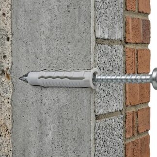 Kruvide ja tüüblite komplekt kiviseinale
